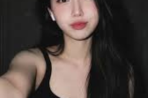 江疏影39岁凭“脚毛”上热搜背后藏着内娱对中年女星最大的傲慢